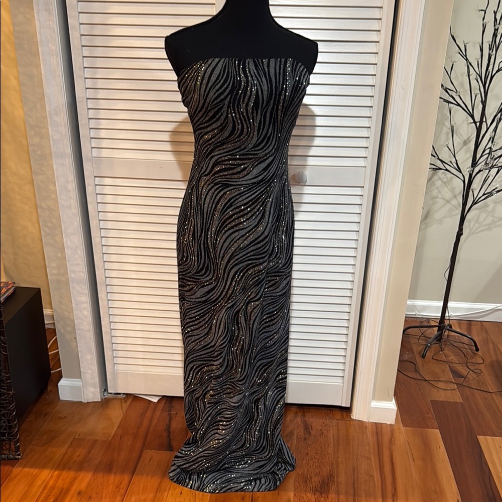 Black and Silver Embellished Strapless Sheath Dress